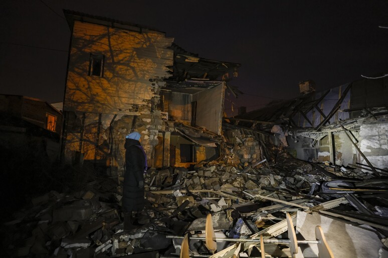 Distruzione in Donetsk © ANSA/EPA