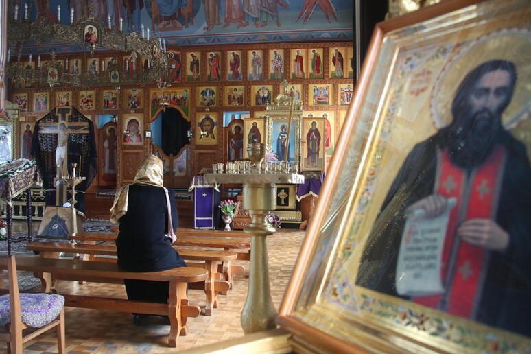 Interno di una Chiesa ortodossa - RIPRODUZIONE RISERVATA