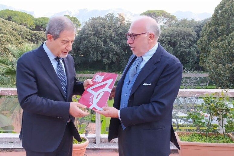 Il presidente Musumeci con  Dario Pennica - RIPRODUZIONE RISERVATA