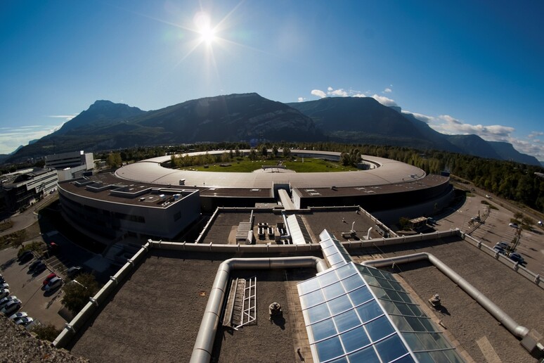 La struttura europea per la luce di sincrotrone Esrf (European Synchrotron Radiation Facility) di Grenoble - RIPRODUZIONE RISERVATA