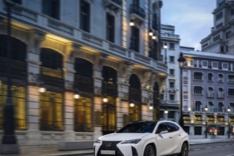 Lexus UX Hybrid, novità tra tecnologia e design - RIPRODUZIONE RISERVATA