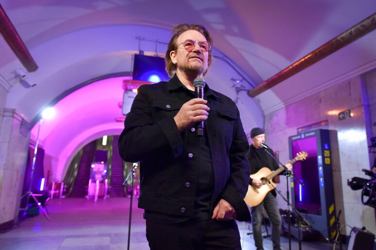 Bono - foto EPA/OLEG PETRASYUK -     RIPRODUZIONE RISERVATA