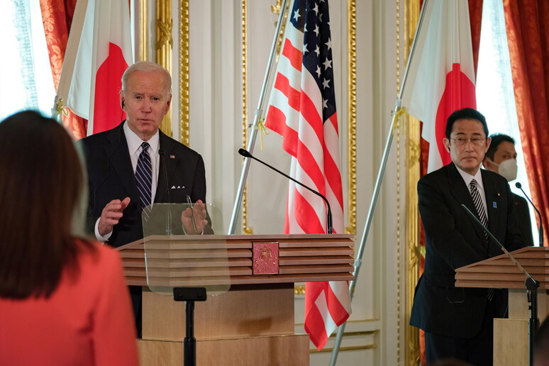 Joe Biden e Fumio Kishida © ANSA/EPA