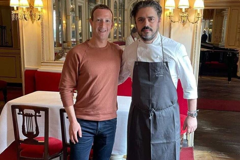 Mark Zuckerberg a Torino, pranzo al ristoranate di Baronetto - RIPRODUZIONE RISERVATA