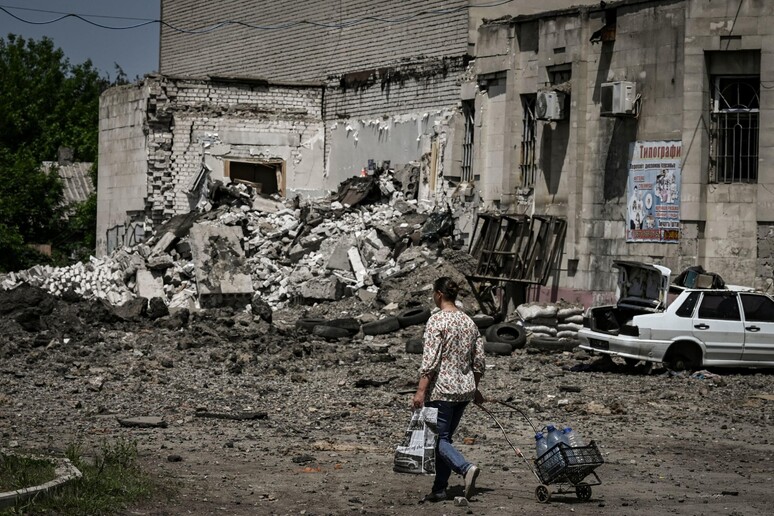 I danni dei bombardamenti nel Donbass © ANSA/AFP