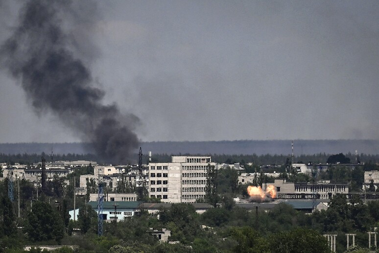 Esplosioni a Severodonetsk © ANSA/AFP
