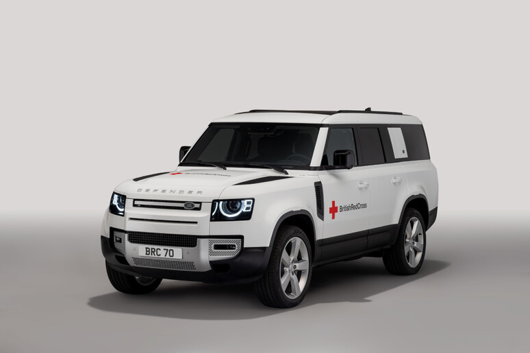Land Rover Defender: la special edition dedicata alla Regina - RIPRODUZIONE RISERVATA