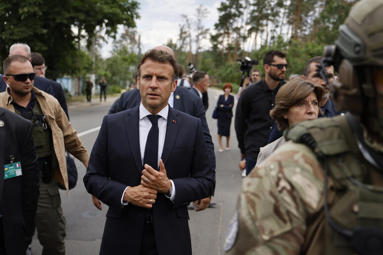 Emmanuel Macron in Ucraina © ANSA/EPA