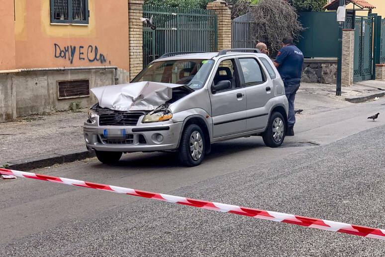 Bimbo morto in incidente stradale a Napoli - RIPRODUZIONE RISERVATA