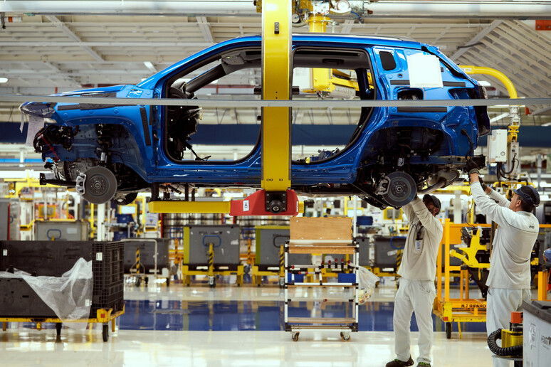 I SUV Jeep 4Xe leader di vendite nel primo semestre - RIPRODUZIONE RISERVATA