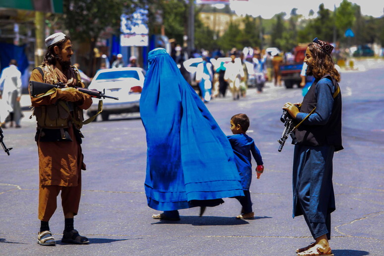 Guardie talebane a Kabul © ANSA/EPA