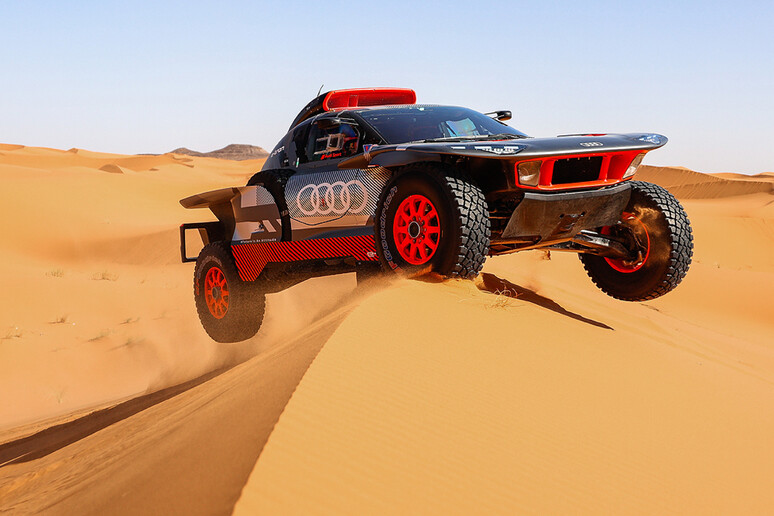 Audi RS Q e-Tron E2, primo long test in vista della Dakar - RIPRODUZIONE RISERVATA