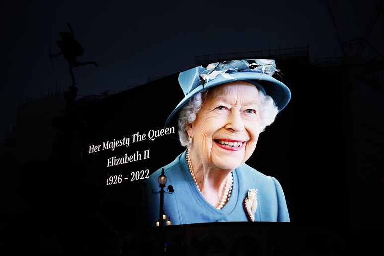 Addio Elisabetta II, regina dei due secoli © ANSA/EPA