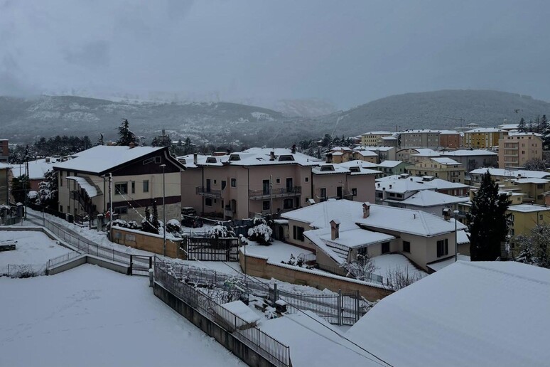 Neve L ' Aquila, inverno, montagna - RIPRODUZIONE RISERVATA
