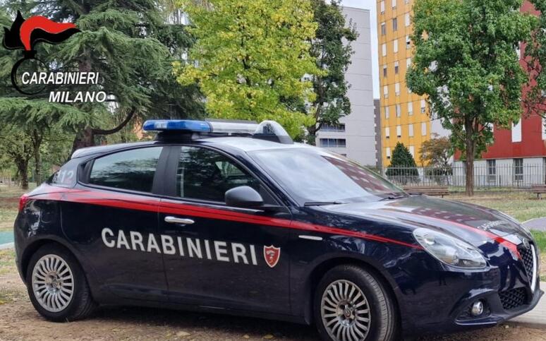 Aveva 700 video pedopornografici, arrestato dai carabinieri