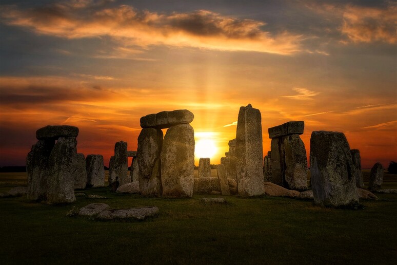 La pietra dell 'altare di Stonehenge è diversa da tutte le altre (fonte: Pixabay) - RIPRODUZIONE RISERVATA