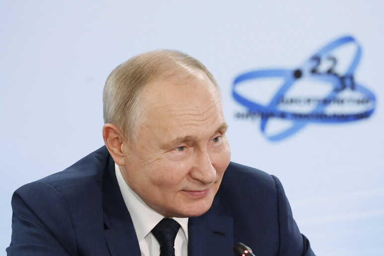 Putin, EPA/MIKHAEL KLIMENTYEV / SPUTNIK / KREMLIN POOL - RIPRODUZIONE RISERVATA