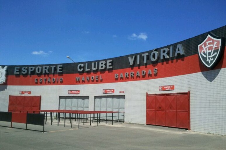 Brasile: sito di escort vuole dare proprio nome al Vitoria