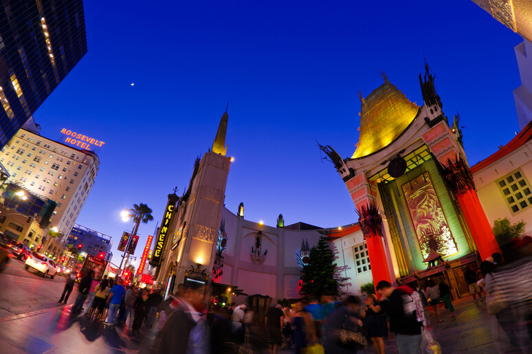 Mann 's Chinese Theatre at Hollywood Boulevard in Los Angeles, CA - RIPRODUZIONE RISERVATA