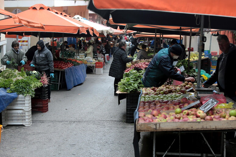 Mercato della frutta ad Atene -     RIPRODUZIONE RISERVATA