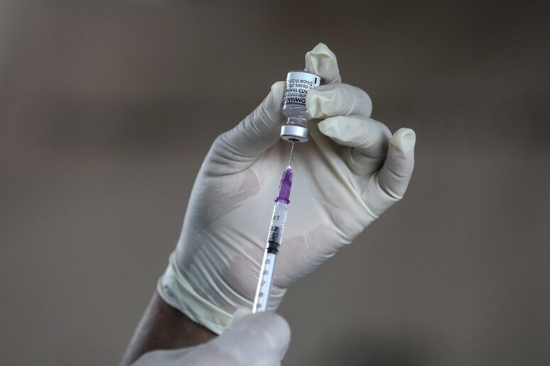 Vaiolo,l 'UE fa scorta di vaccino con una fornitura da 10 milioni © ANSA/EPA