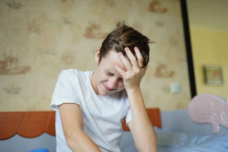 Il mal di testa colpisce oltre un bambino e un ragazzo su due - RIPRODUZIONE RISERVATA