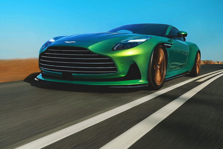 Con Aston Martin DB12 nasce il nuovo segmento Super Tourer - RIPRODUZIONE RISERVATA