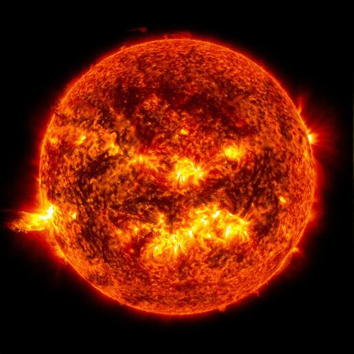 Eruzioni solari (fonte: NASA Goddard) - RIPRODUZIONE RISERVATA
