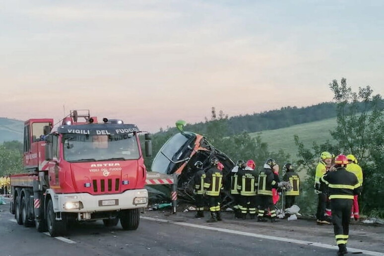 L 'incidente di Avellino sulla A16 - RIPRODUZIONE RISERVATA