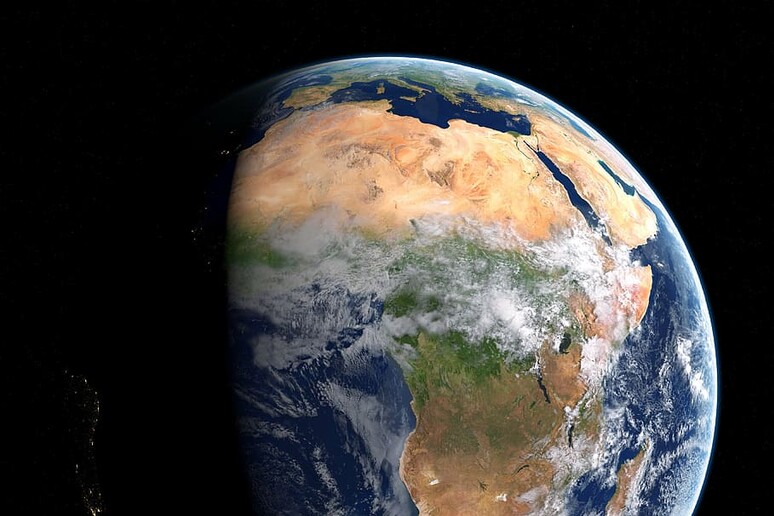 L 'Africa e l 'Italia viste dallo spazio (fonte: Pxfuel) - RIPRODUZIONE RISERVATA