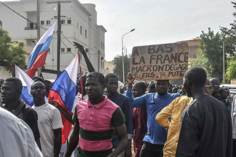 Manifestanti a Niamey © ANSA/AFP