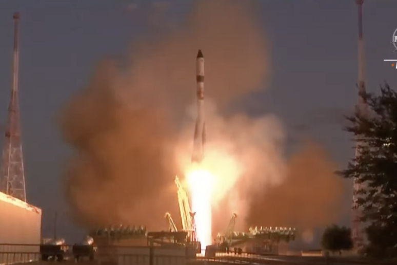 Il lancio del cargo russo Progress diretto alla Stazione Spaziale Internazionale (fonte: NASA TV) - RIPRODUZIONE RISERVATA
