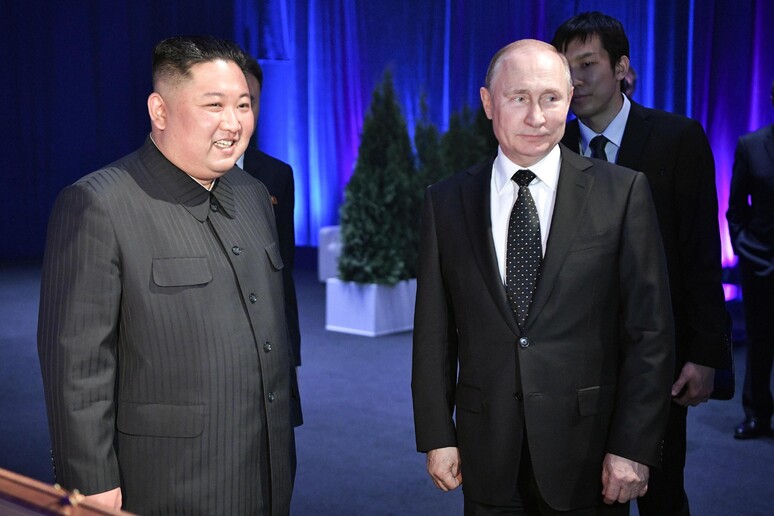 Kim Jong-un e Vladimir Putin in una foto d 'archivio © ANSA/EPA