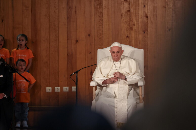Pope Francis at the Parish Center of Serafina © ANSA/EPA