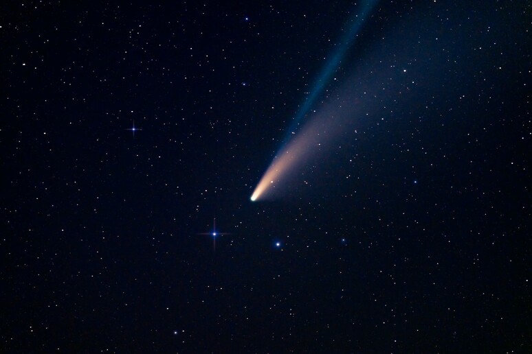 È in arrivo la cometa C/2023 P1 Nishimura (fonte: Unsplash) - RIPRODUZIONE RISERVATA