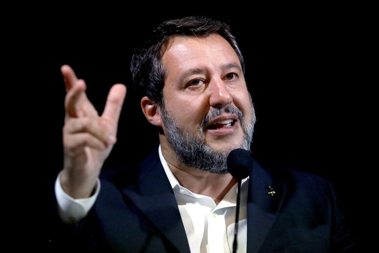 Salvini: 'Escludo rimpasto, avanti così per 5 anni. Totale sintonia con Meloni su Italia-Francia'