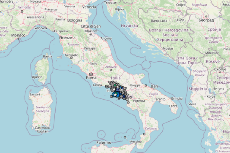 I cerchi indicano le zone in cui è stata avvertito lo sciame sismico dei Campi Flegrei del 7 settembre 2023 (fonte: Haisentitoilterremoto?/INGV) - RIPRODUZIONE RISERVATA
