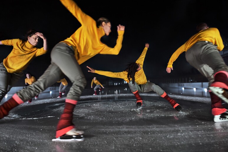 Spettacolo sul ghiaccio anticipa Biennale Danza di Venezia