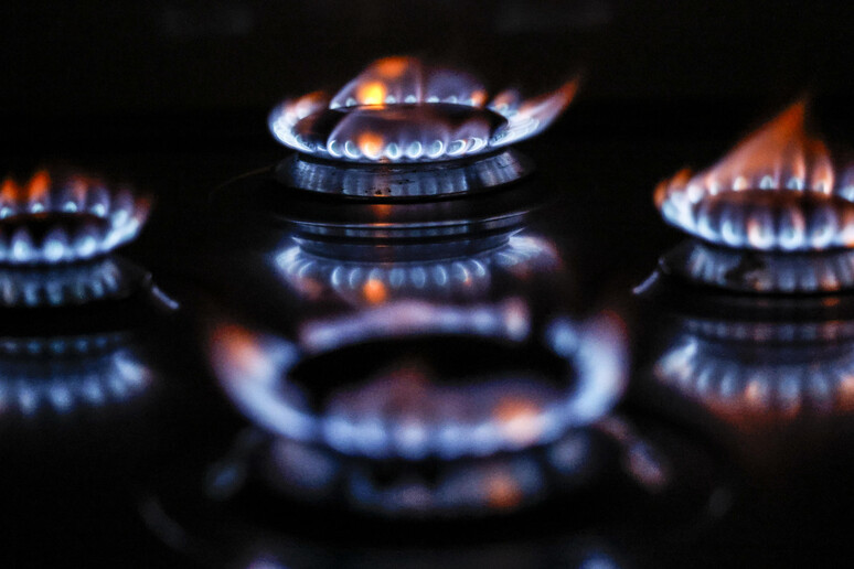 Tabarelli, verso -2% tariffe gas e -8% luce a vulnerabili