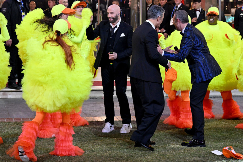 Sanremo, sui media stranieri la Chicken Dance di Travolta -     RIPRODUZIONE RISERVATA