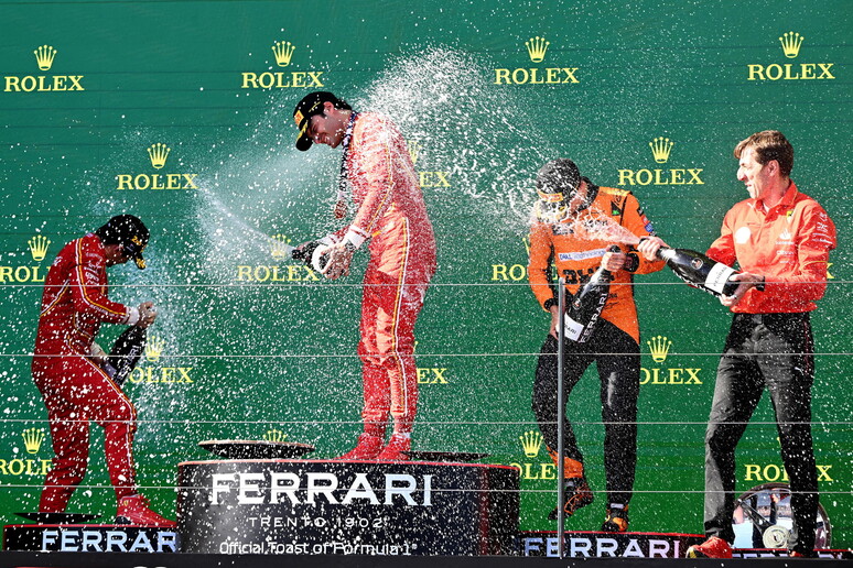 F1:Australia; doppietta Ferrari, vince Sainz poi Leclerc