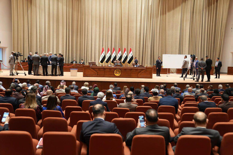 Iraq: nuova fumata nera in elezione presidente del Parlamento
