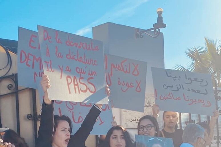 Tunisia: Corte militare conferma condanna per attivista Issa